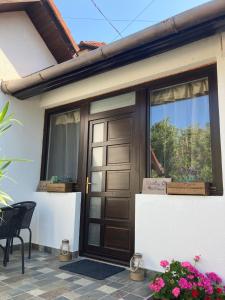 A balcony or terrace at Kiscsillag apartman