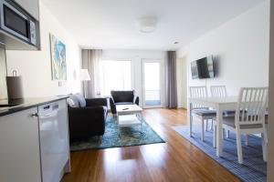 Kuchyň nebo kuchyňský kout v ubytování Continental Apartment Hotel Sollentuna
