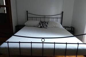 Fotografie z fotogalerie ubytování Two bedroom apartment v destinaci Sukošan