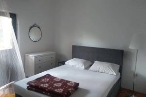 Fotografie z fotogalerie ubytování Two bedroom apartment v destinaci Sukošan