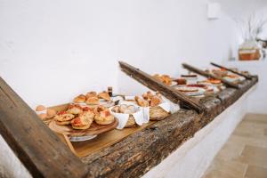Maistas in country house arba netoliese