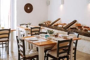 Maistas in country house arba netoliese