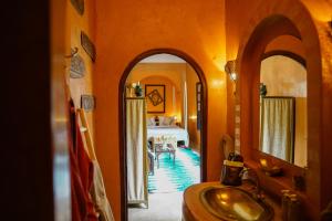 Bazén v ubytování Riad Dama & Spa nebo v jeho okolí