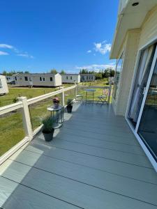 Seton sands holiday park - Premium caravan - 2 bedroom sleeps 4
