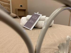 Posteľ alebo postele v izbe v ubytovaní Emyteo Apartment