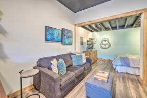 Gallery image of Long Beach Studio in Downtown - Walk to Ocean! in Long Beach