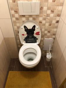 Ένα μπάνιο στο Apartment am Schlosspark 2 +9 φωτογραφίες