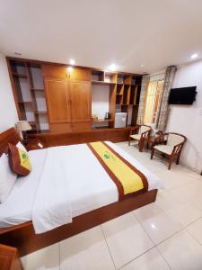 TV a/nebo společenská místnost v ubytování Thanh An Hotel + 35 fotografií