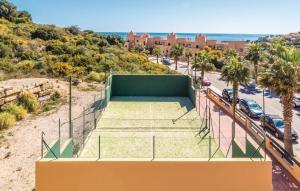 Fasilitas tenis dan/atau squash di 2311-modern apt with sea and pool views