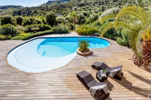 Bazén v ubytovaní Finca Cabrita alebo v jeho blízkosti