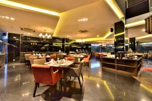 Restaurace v ubytování Amaroossa Cosmo Jakarta