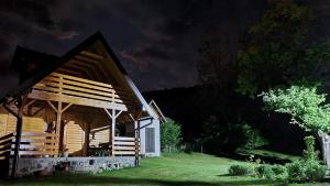 Zahrada ubytování Livaditsa Kremna