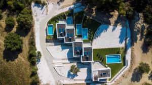 Басейн в The Euphoria Club Luxury Villas або поблизу