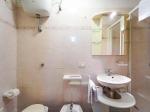 Kúpeľňa v ubytovaní Villa Sunny by Interhome