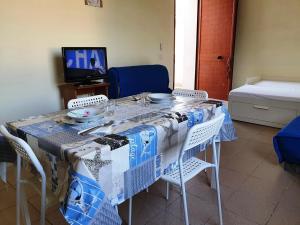 TV o dispositivi per l'intrattenimento presso Via Ugento Apartments - a pochi passi dalle spiagge