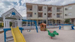 Fotografie z fotogalerie ubytování Porto Samaria holiday resort v Trogiru