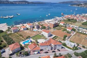 Fotografie z fotogalerie ubytování Porto Samaria holiday resort v Trogiru