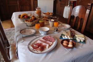 Morgenmad for gæster der bor på Le Château de Vernières