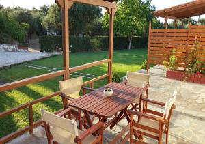 Vonkajšia záhrada v ubytovaní Dora Property