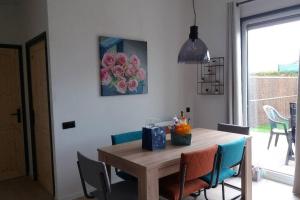 Gallery image of luxe Vakantie bungalow met 3 slaapkamers in Dronrijp