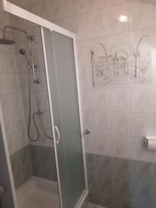Koupelna v ubytování Guest House Tena