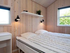 Gallery image of Three-Bedroom Holiday home in Hemmet 74 in Falen