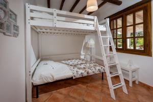 Postel nebo postele na pokoji v ubytování NUOVA Villa Intera Guidaloca