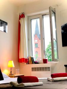 Televízia a/alebo spoločenská miestnosť v ubytovaní ART mieszkanie blisko dworca PKP Walbrzych Miasto