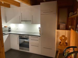 Dapur atau dapur kecil di Chalet Sonnenröschen