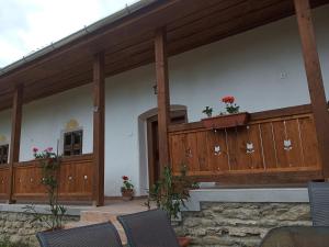 The building in which the holiday home is located