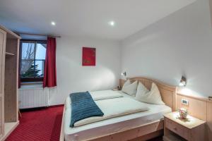 Posteľ alebo postele v izbe v ubytovaní Apartments Christa App B1
