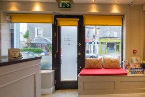 Coin salon dans l'établissement The Eyre Square Townhouse