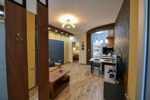 ครัวหรือมุมครัวของ APARTMAN DOLAR