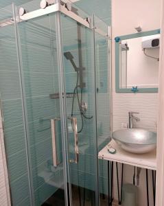 Phòng tắm tại S'Incontru Affittacamere