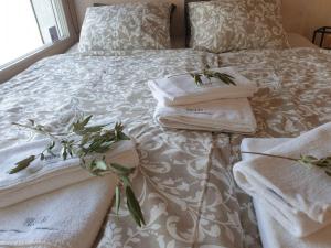 Posteľ alebo postele v izbe v ubytovaní Eco Resort Buqez villa 34