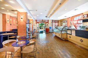 Restaurace v ubytování Hotel Négy Évszak