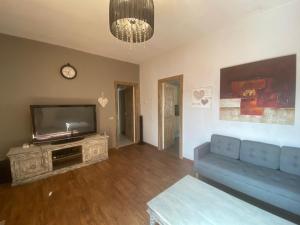 Μια τηλεόραση ή/και κέντρο ψυχαγωγίας στο Gerani Quadrilocale