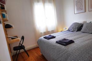 Ένα ή περισσότερα κρεβάτια σε δωμάτιο στο Appartement COSY - HYPER CENTRE du Havre