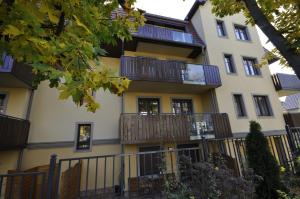 Budova, v ktorej sa apartmán nachádza
