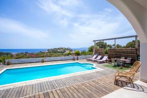 Πισίνα στο ή κοντά στο Spilia Bay Villas