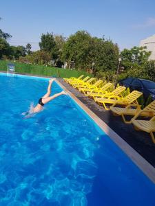 Piscina di MIDIA Guest House o nelle vicinanze