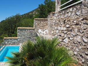 Bazén v ubytování cascading villa nebbo dubrovnik nebo v jeho okolí