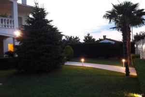 Zahrada ubytování Luxurious Independent Room and Garden