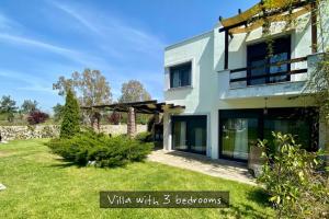 Zahrada ubytování Aspri Petra Villa
