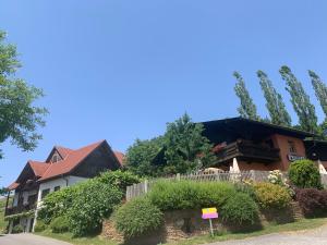 Budynek, w którym mieści się zajazd