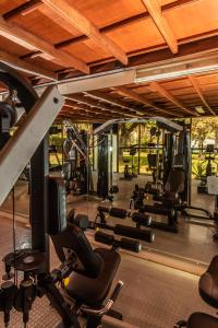 Fitness centrum a/nebo fitness zařízení v ubytování BM Beach Hotel