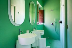 A bathroom at Casa Panitteri