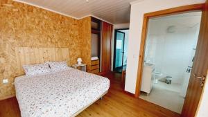 Katil atau katil-katil dalam bilik di Villa Luz - Family House Vacations- Large Private Outdoor Area