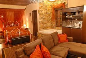 Gallery image of Luxury Guesthouse Pantheon in Palaios Panteleimonas