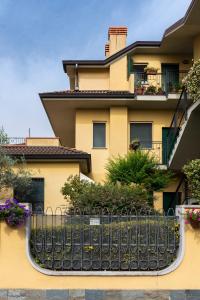 The building in which Az apartmant is located